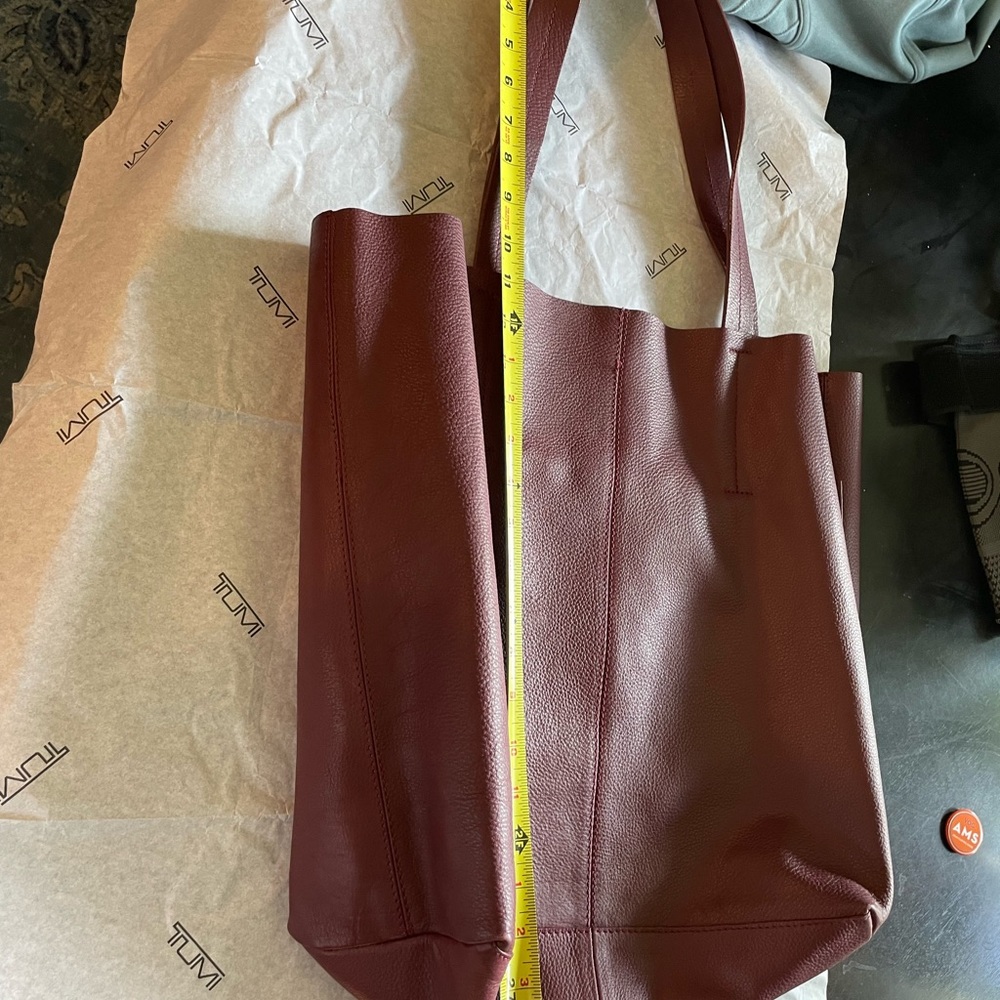 Marimekko burgundy leather tote, gently used (3-4 times).
